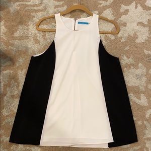 Alice & Olivia Black & White dressy tank